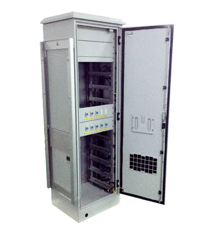 Telekommunikations-Elektronik-/Kabinett-Polyurethan-Isolierung 240V der Batterie-IP55 Wechselstrom-Heizung im Freien